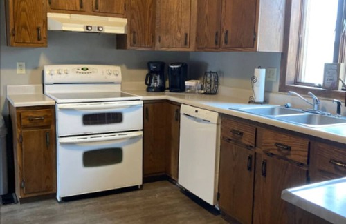 Liberty Mills House | Come to the country and forget your worries in this newly remodeled farmhouse.