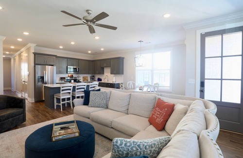 Oxford House | Come to the Sip - Luxe New Build