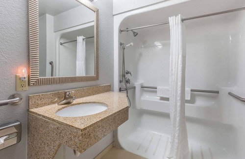 Alton Hotel | Comfort Inn Alton near I-255