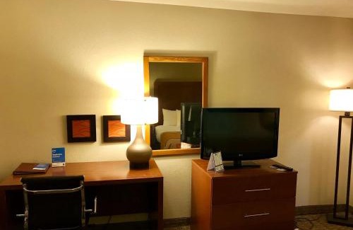 Hobart Hotel | Comfort Inn Hobart-Merrillville I-65