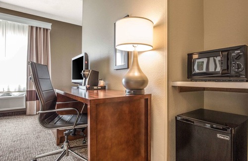 La Porte Hotel | Comfort Inn La Porte