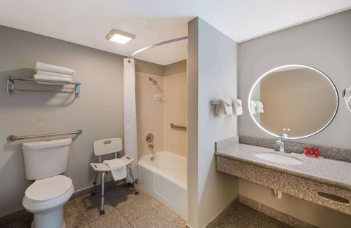 San Simeon Hotel | Comfort Inn near Hearst Castle - Cambria