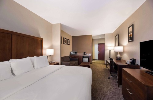 Las Vegas Hotel | Comfort Inn & Suites Las Vegas - Nellis