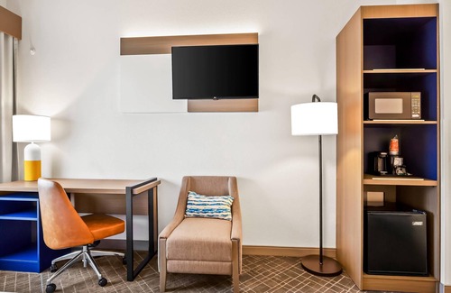 O'Fallon Hotel | Comfort Inn & Suites O'Fallon - St. Louis Area