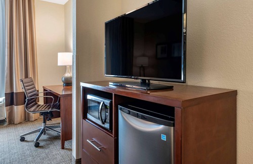 Columbus Hotel | Comfort Suites Columbus West - Hilliard