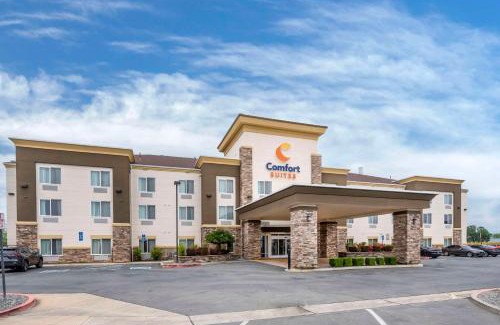 Redding Hotel | Comfort Suites Redding - Shasta Lake
