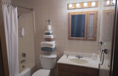 Rothsay Hotel | Comfort Zone Inn