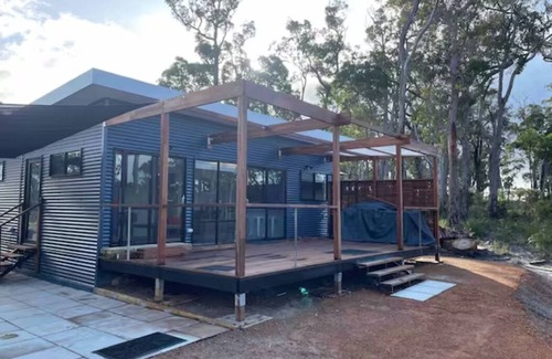 Walpole House | Comfortable 2 bedroom overlooking Country Club