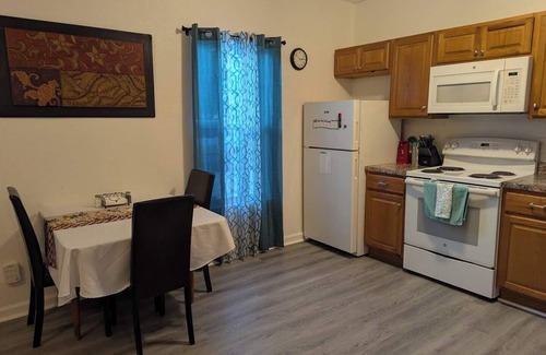 Hampton Apartment | Comfortable 2-BR apt, WiFi & AC. Between Fort Monroe & Buckroe Beach