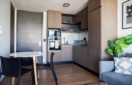 El Golf Apartment | Comfortable 2BR 2B apartment in Las Condes