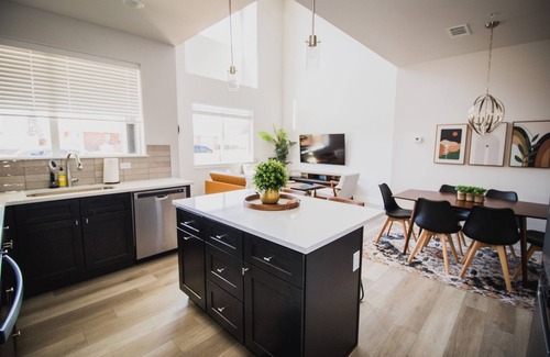 Greeley House | Comfortable 2BR condo w/garage – Ideal family stay