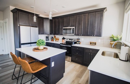 Greeley House | Comfortable 2BR condo w/garage – Ideal family stay