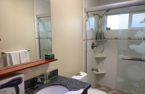 Diamond Head - Kapahulu - St. Louis Villa | Comfortable 3bedr and 2 bath near Waikiki Beach & Resort Area.