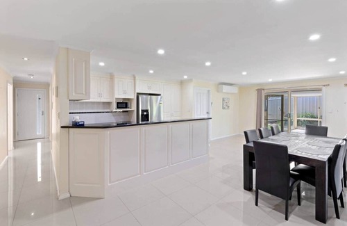 Mount Gambier House | Comfortable 4-Bedroom Home with Backyard Escape