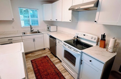 Downtown Apartment | Comfortable and style, near downtown vibe, cafes, supermarket