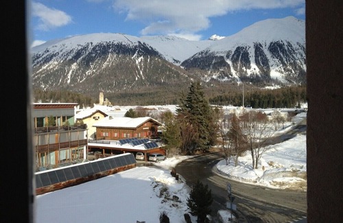 Celerina-Schlarigna Apartment | Comfortable apartment tastefully decorated with views of the valley - Engadine/Celerina