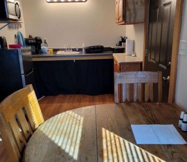 Moscow House | Comfortable Camping Cabins with View of the Cedar River for a Family Weekend Getaway