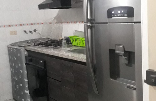 Cali Condo | Comfortable, central, seguro , ambiente familiar