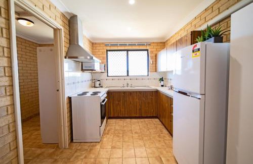 Geraldton Apartment | Comfortable Central Unit