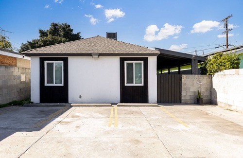 Compton Apartment | Comfortable Compton 2 Bed APT 3