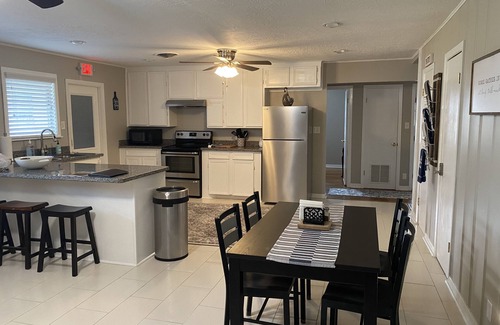 Conroe House | Comfortable home in the heart of Conroe, Texas and minutes away from Lake Conroe