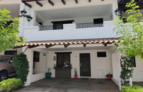 Puerto Barillas Apartment | Comfortable house in Residencial San Andrés