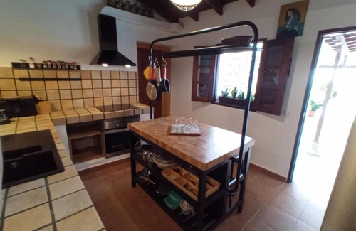 San Juan del Reparo Bed & Breakfast | Comfortable room for 2 guests in Garachico