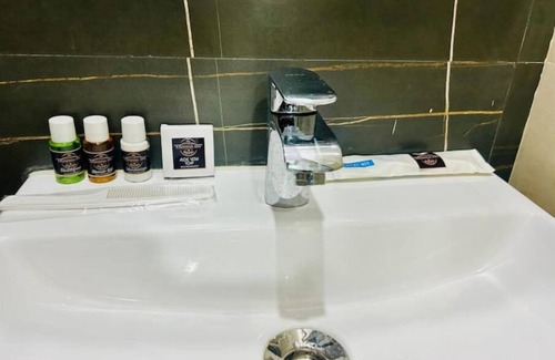 Kalyanpur Apartment | Comfortable Stay in Kanpur