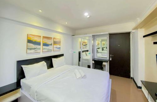 Kebagusan Apartment | Comfortable Stay Studio at Kebagusan City Apartment By Travelio