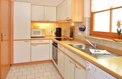 Zingst House | Comfortable terraced house with terrace and garden in the Freesenbruch vacation park