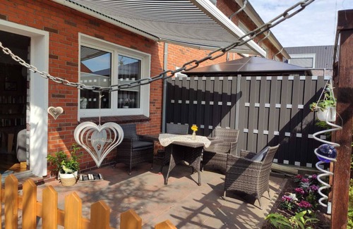 Bad Zwischenahn House | Comfortable vacation home in a central location in Bad Zwischenahn with garden