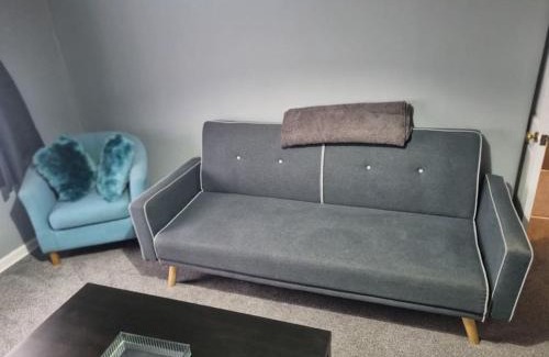 Heath Apartment | Comfy 1st floor flat, sleeps 4