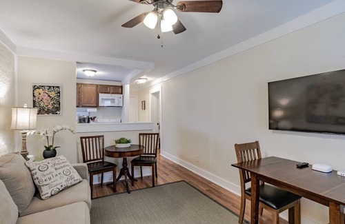 Mobile Apartment | Comfy and Clean 1 Bedroom Flat in Trendy Midtown