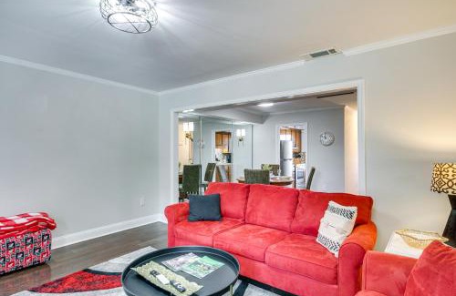 Summerville Apartment | Comfy Augusta Condo with Deck about 4 Mi to Olde Town