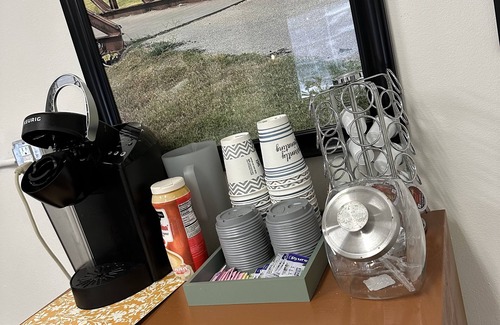 Pontotoc Apartment | Comfy cottage with no pet or cleaning fees