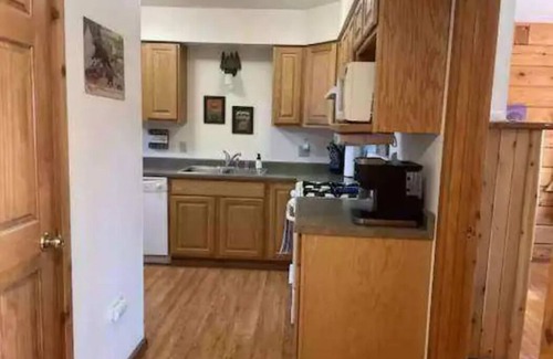 Warrens Cabin | Comfy cozy log cabin, spectacular view.