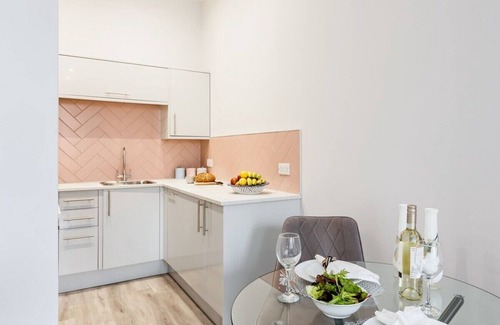 West Cliff Apartment | Comfy Seaside Studio Apt w/Free Gym & Wi-Fi