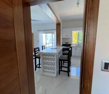 Rio San Juan Apartment | Comodo y acogedor apartamento de 2 H 4 Pax