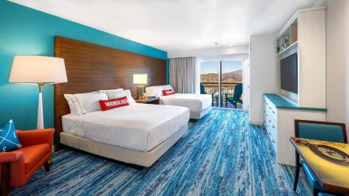 Pigeon Forge Hotel | Compass by Margaritaville Hotel Pigeon Forge