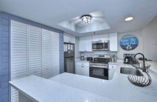 Myrtle Beach Condo | Compass Cove by Elliott Beach Rentals