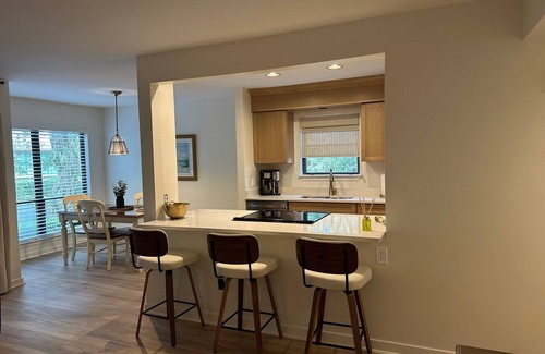 Sea Pines Villa | Completely renovated Lighthouse Tennis Villa