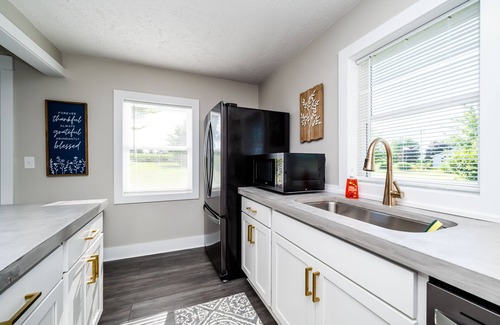 Bridgman House | Completely remodeled house close to the beach, golf, and tons of wineries!