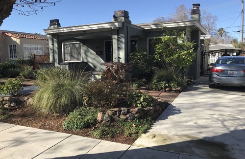 St. Leo's House | Completely Restored home w/OD living & cooking, Spa Fire Pit! Walking score 93!