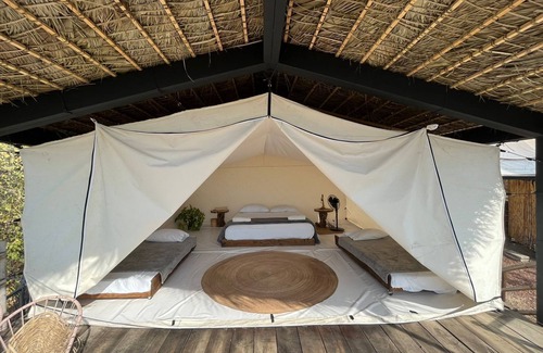 Tequesquitengo Other | Comuna Boho