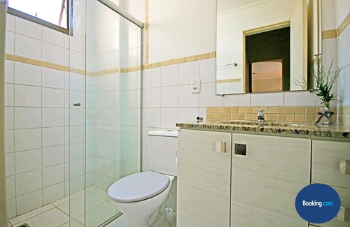 Olimpia House | Condomínio Villaggio, 400 metros do parque! “Ap”