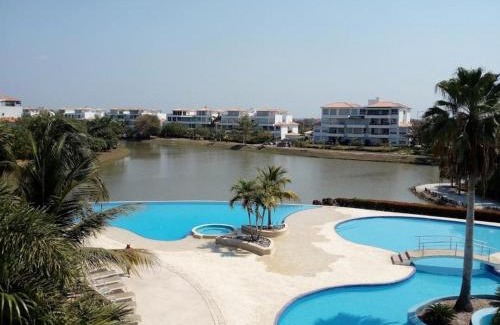 Zona Norte Apartment | Condominio Campestre Laguna Club Cartagena