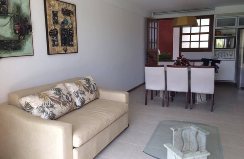 Praia do Forte Apartment | Condominium in Praia do Forte 2 bedrooms, leisure structure, air, tv and internet