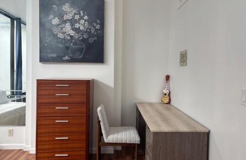 Downtown Honolulu Apartment | Condotel Quiet with High Ceiling Free Parking and WiFi