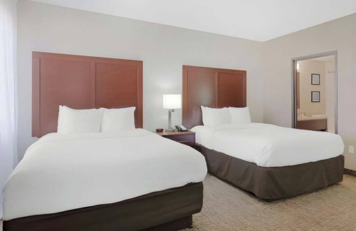 Greenwich Hotel | Conference Inn & Suites Wichita