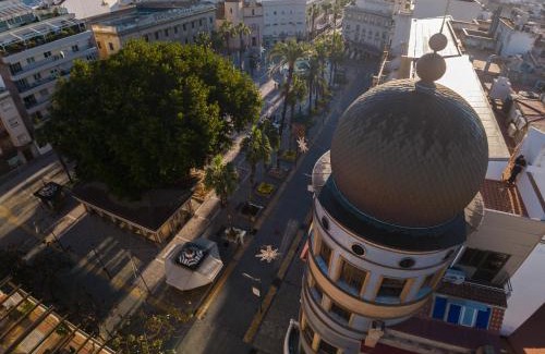 Huelva Apartment | Conjunto de APARTAMENTOS ANTIGUO PALACIO HOTEL PARIS